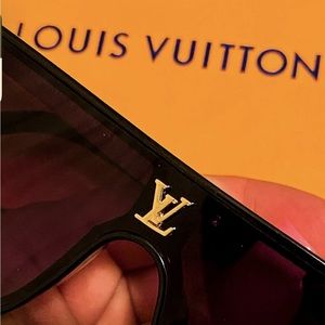 Stylish Monogram LV Shades 💯